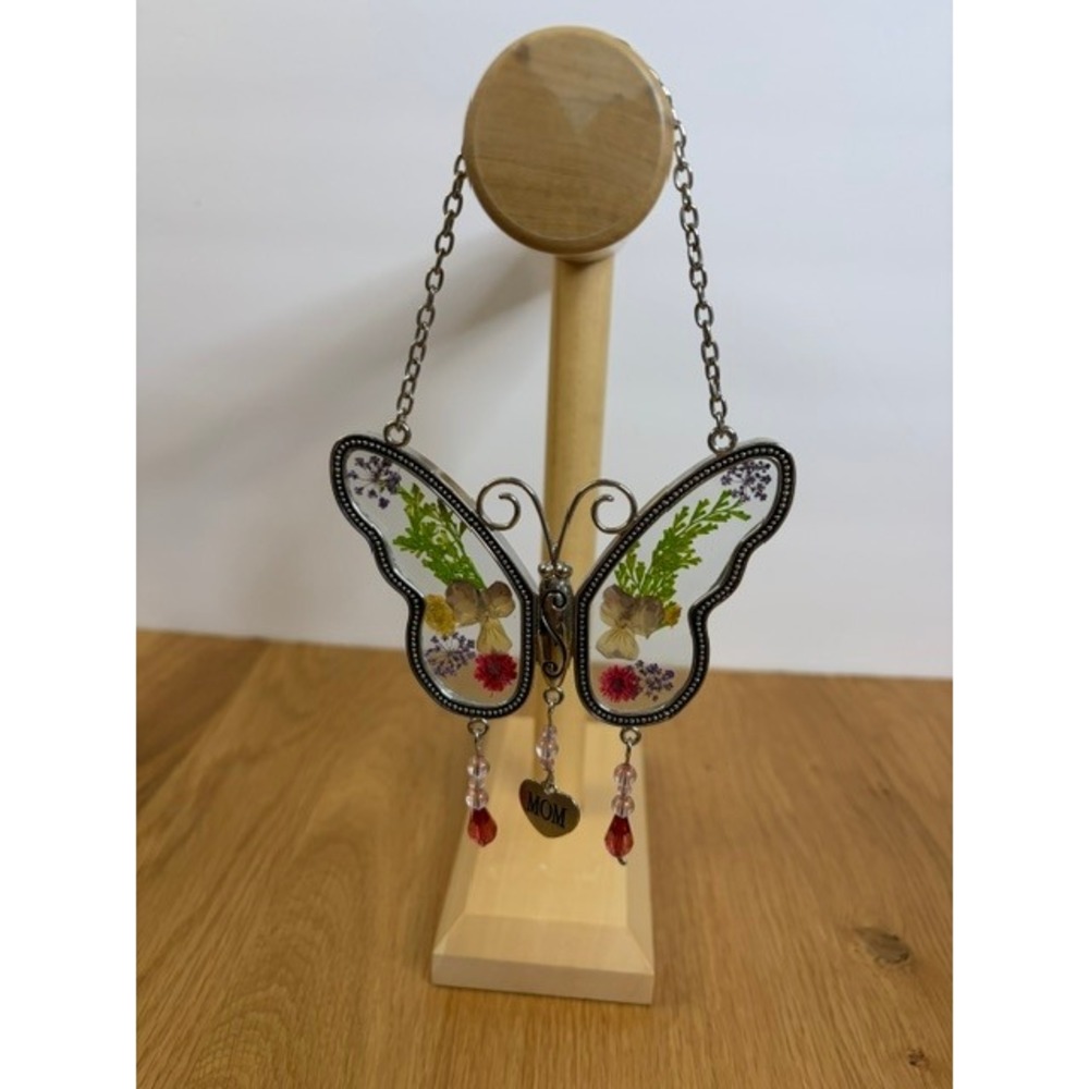Butterfly Suncatcher Real Dried Flowers Mom Heart Charm Silver Tone Good Floral
